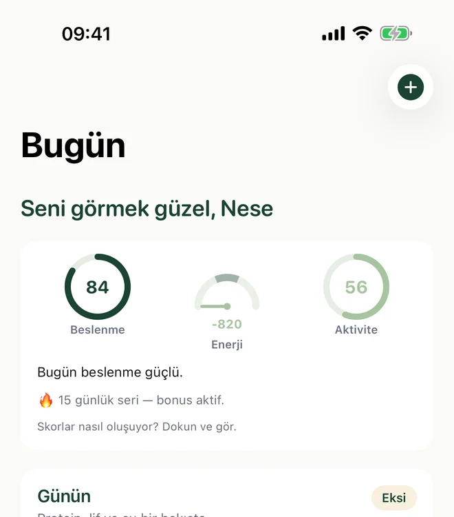 Uygulamanın Bugün ekranı: beslenme skoru 84, enerji ve aktivite